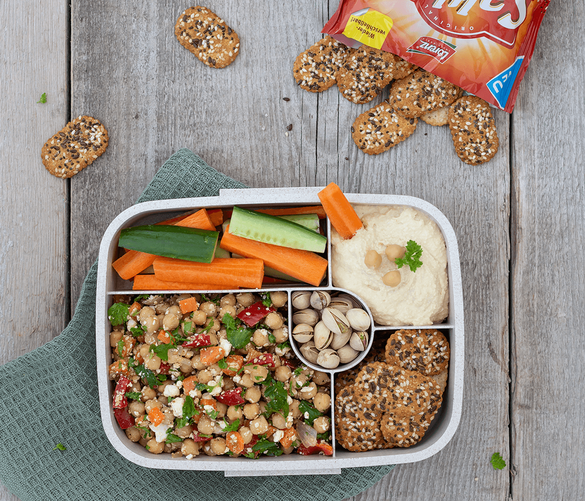 Lunchbox mit Kichererbsensalat