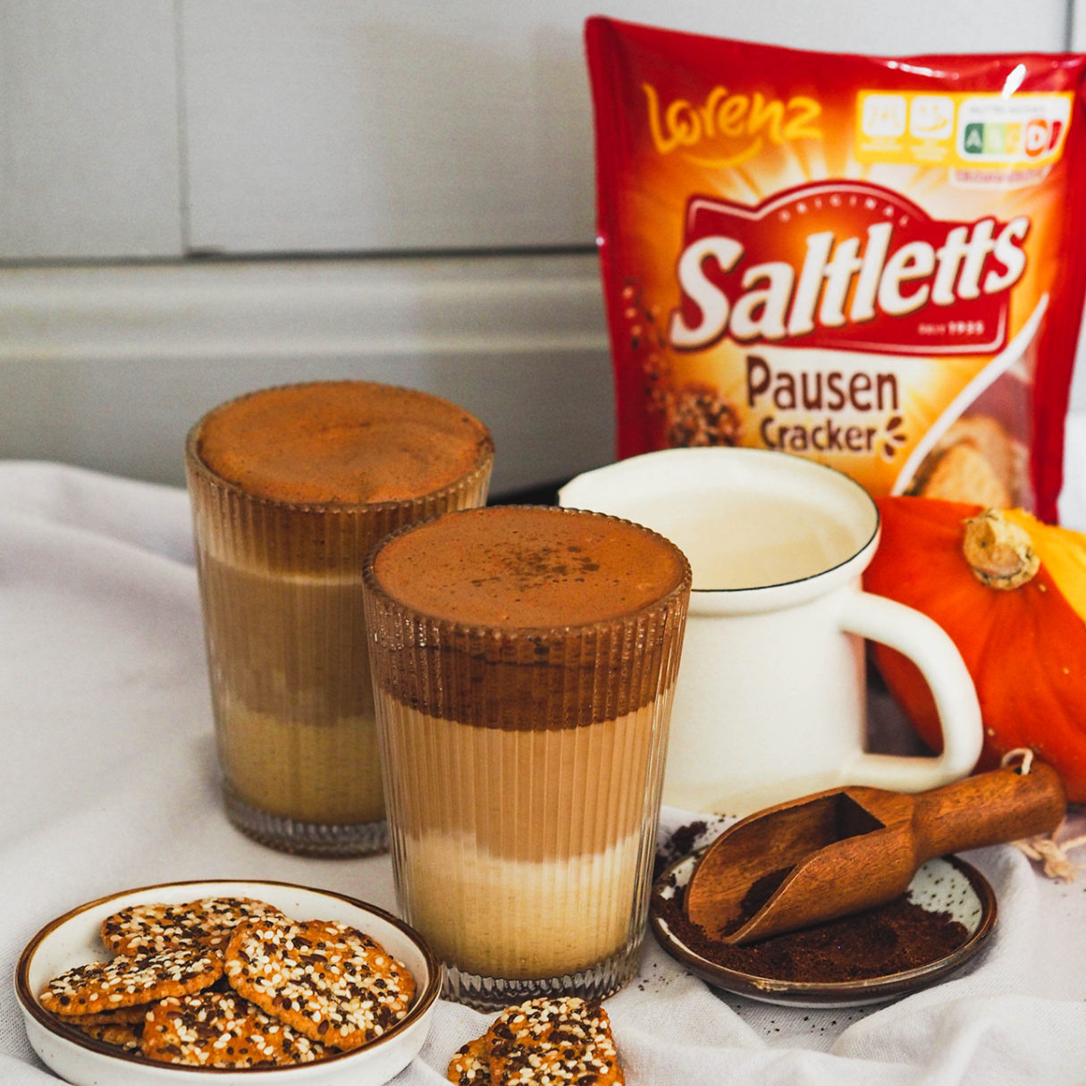 Pumpkin Spice Dalgona Coffee mit PausenCracker